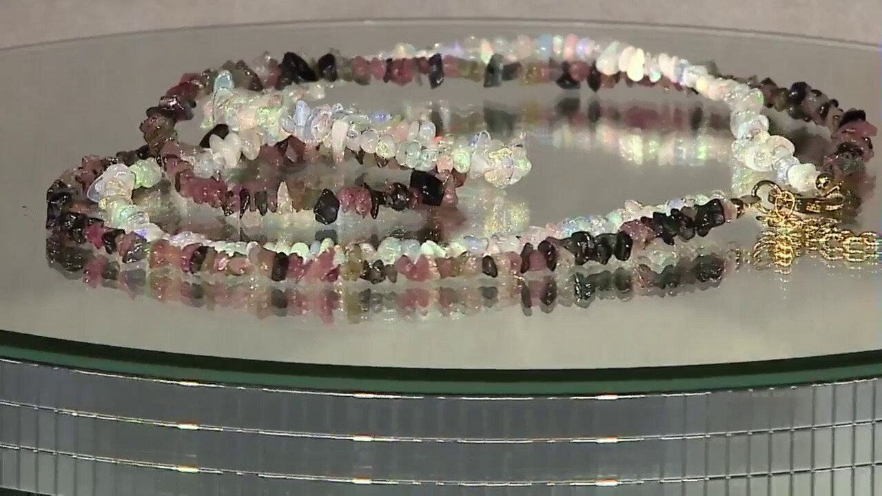 Video Welo Opal Silver Necklace