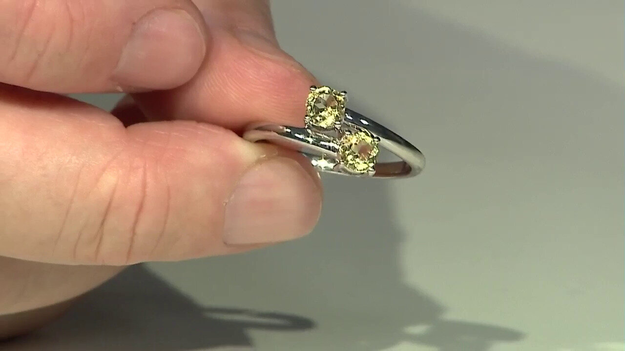 Video Zilveren ring met gele berillstenen