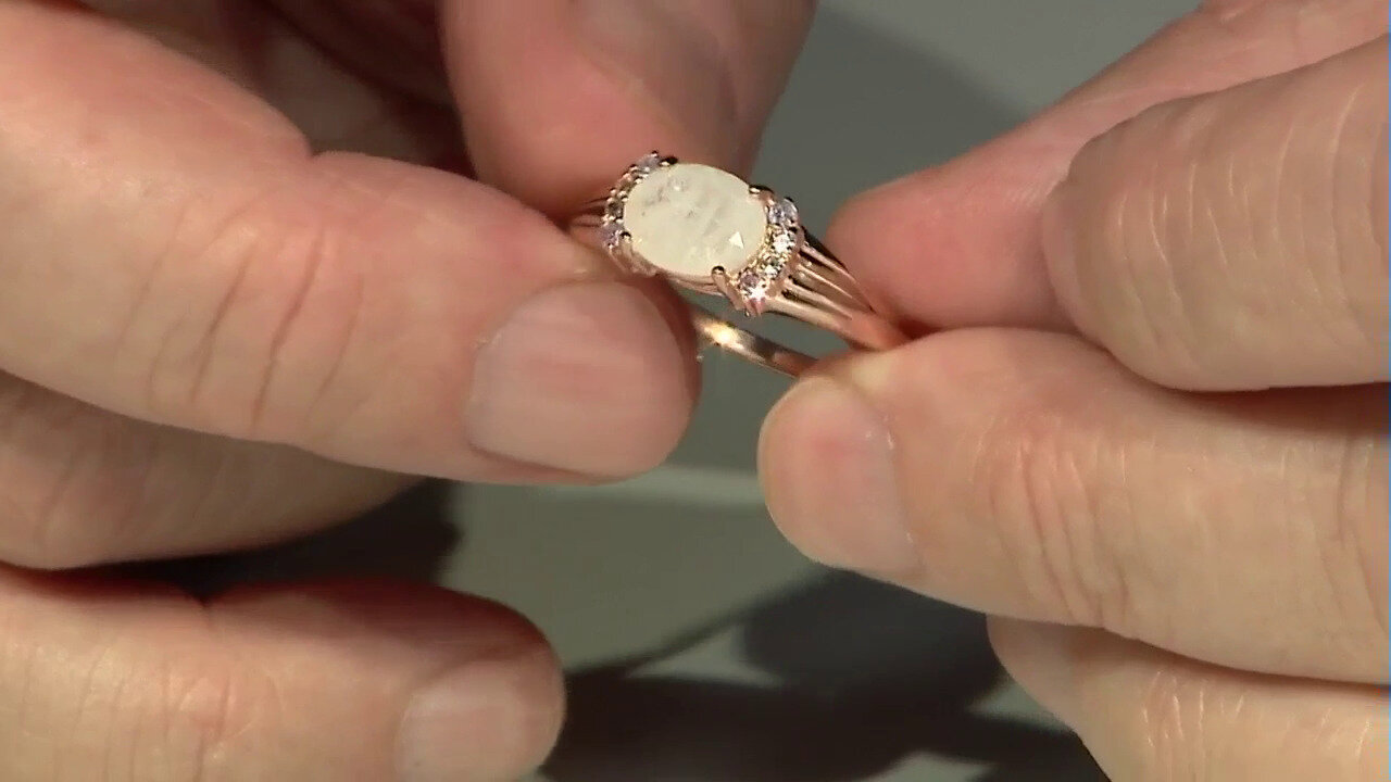 Video Anillo en plata con Piedra de Luna arcoíris