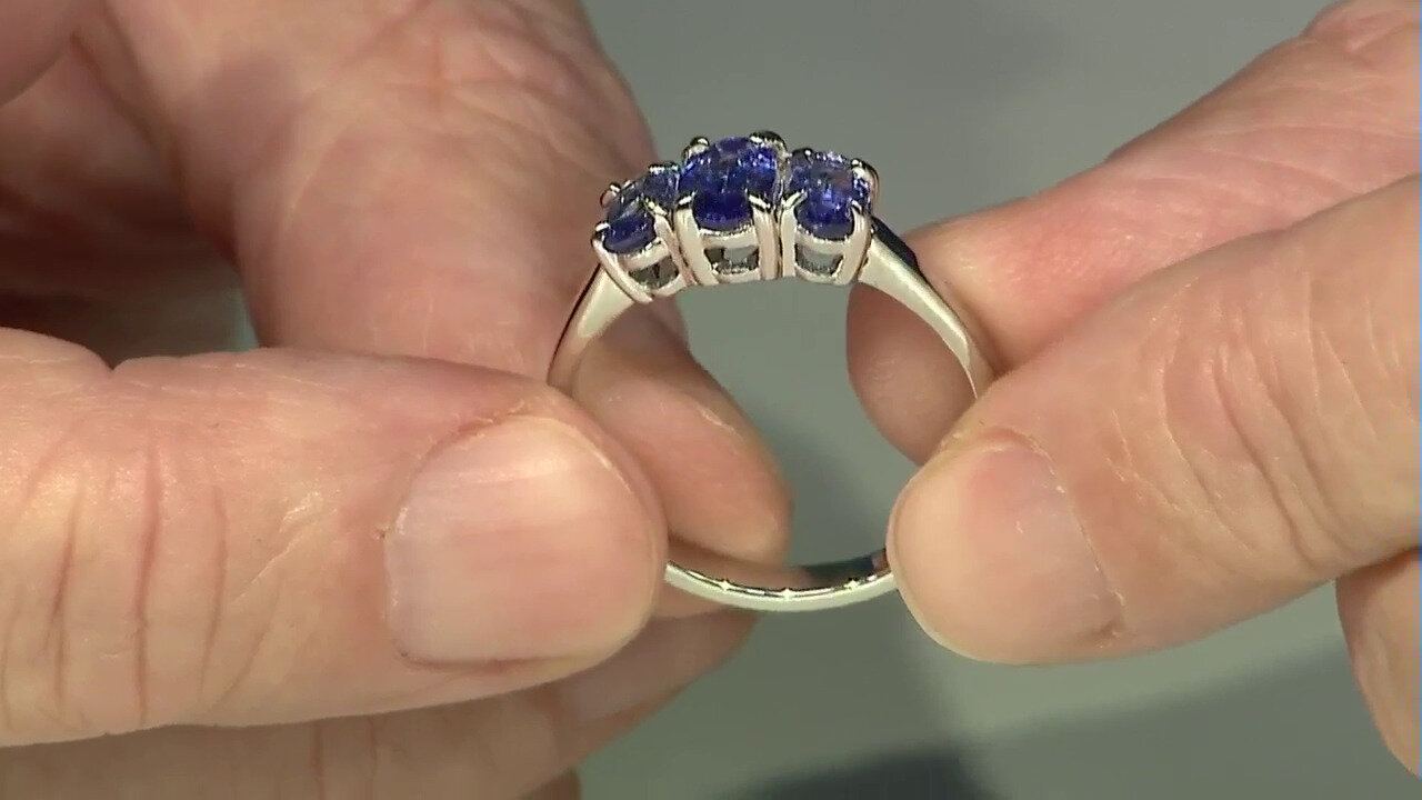 Video Tanzanite Silver Ring