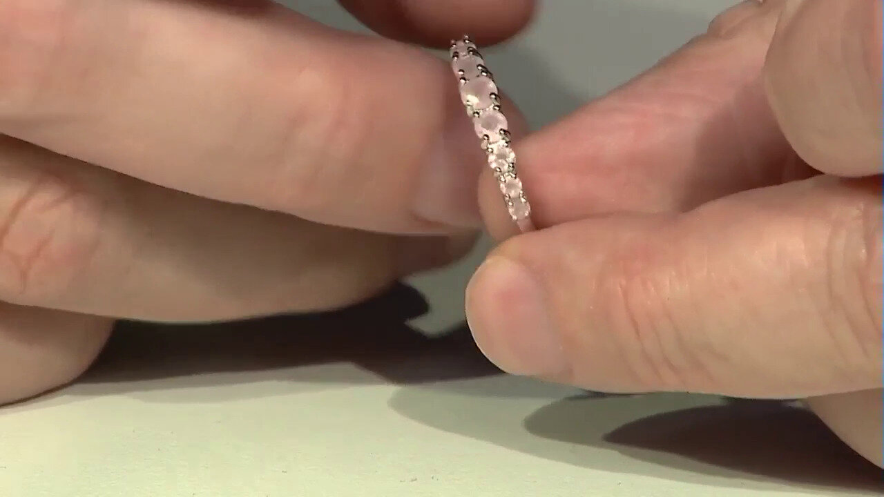 Video Zilveren ring met een rozen kwarts