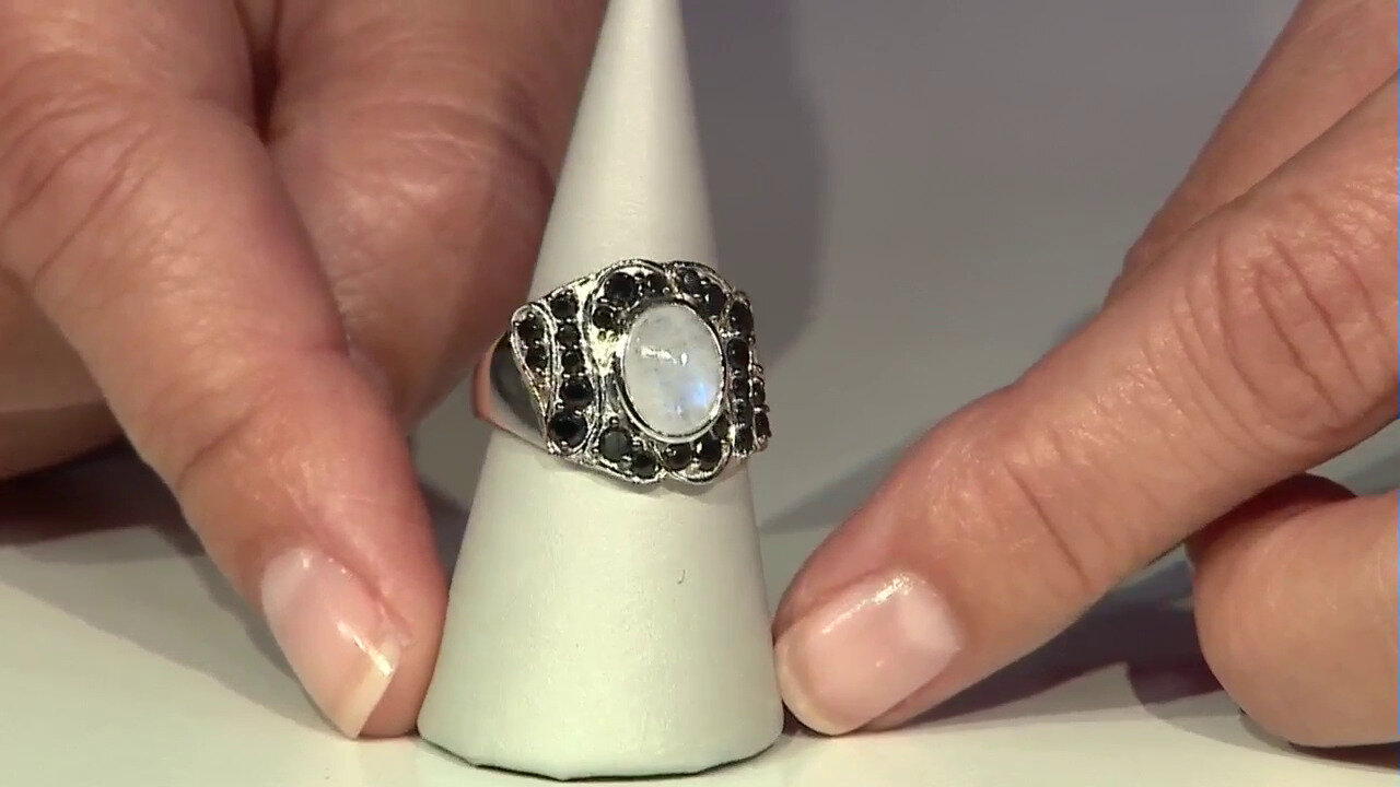 Video Anillo en plata con Piedra de Luna arcoíris