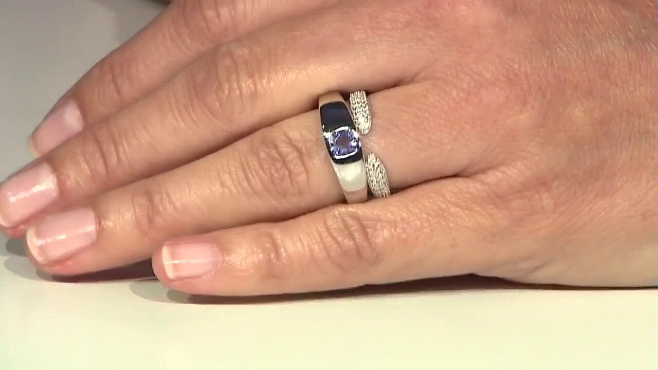 Video Zircon Silver Ring