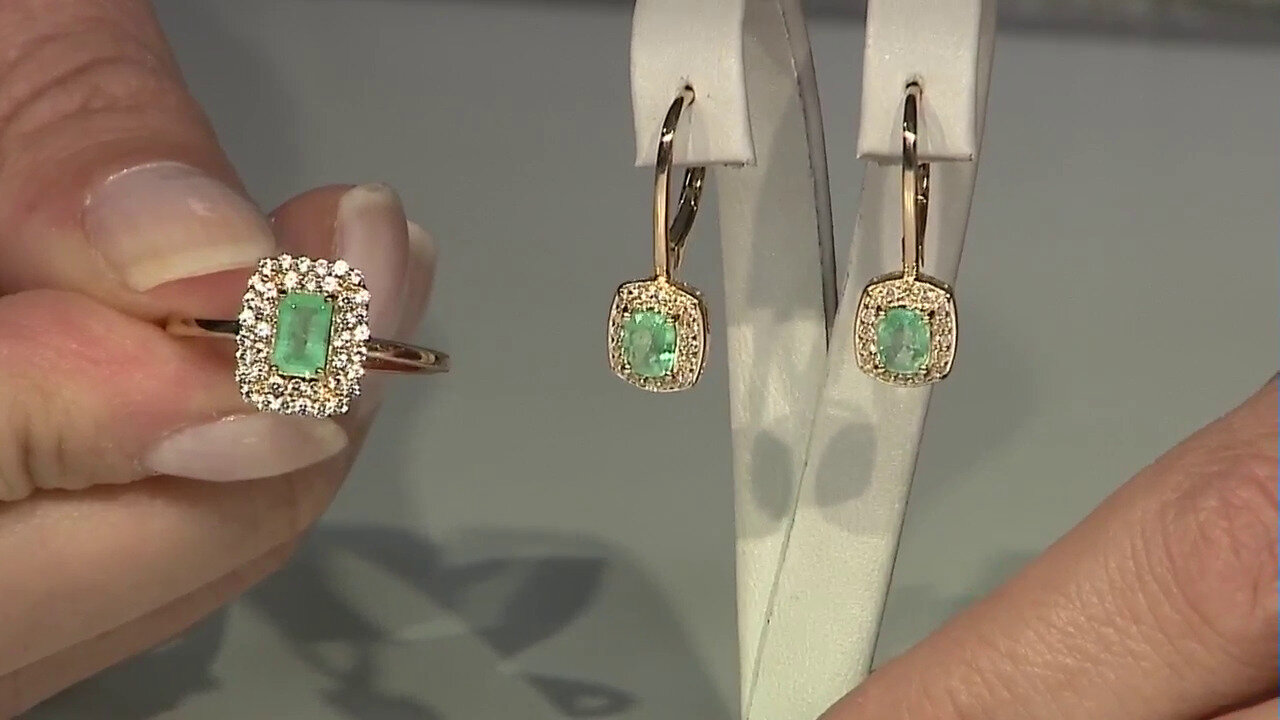 Video 9K Colombian Emerald Gold Earrings