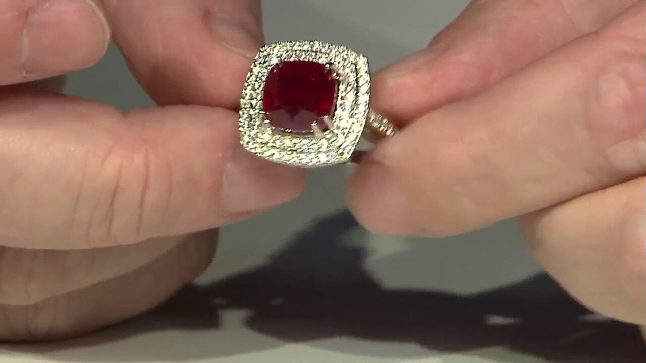 Video Madagascar Ruby Silver Ring