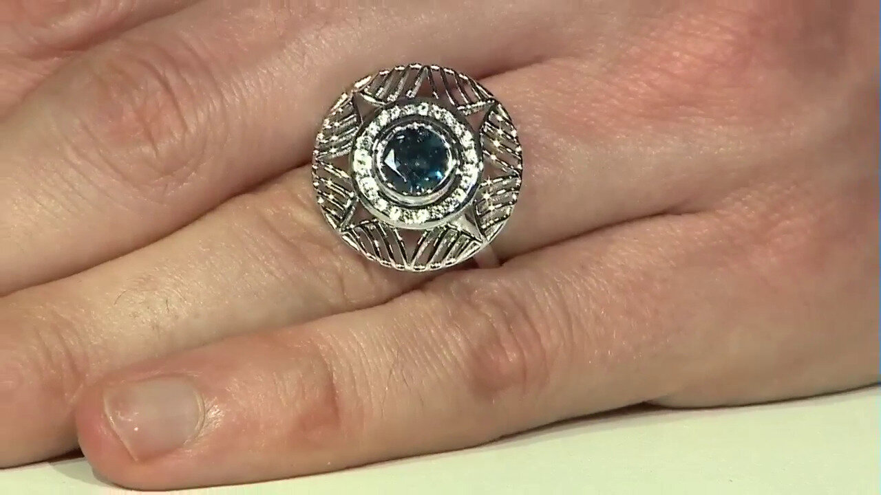 Video Bague en or et Topaze bleu de Londres (Ornaments by de Melo)