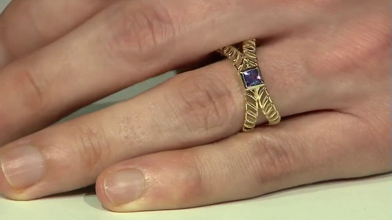 Video 9K AAA Tanzanite Gold Ring (Ornaments by de Melo)