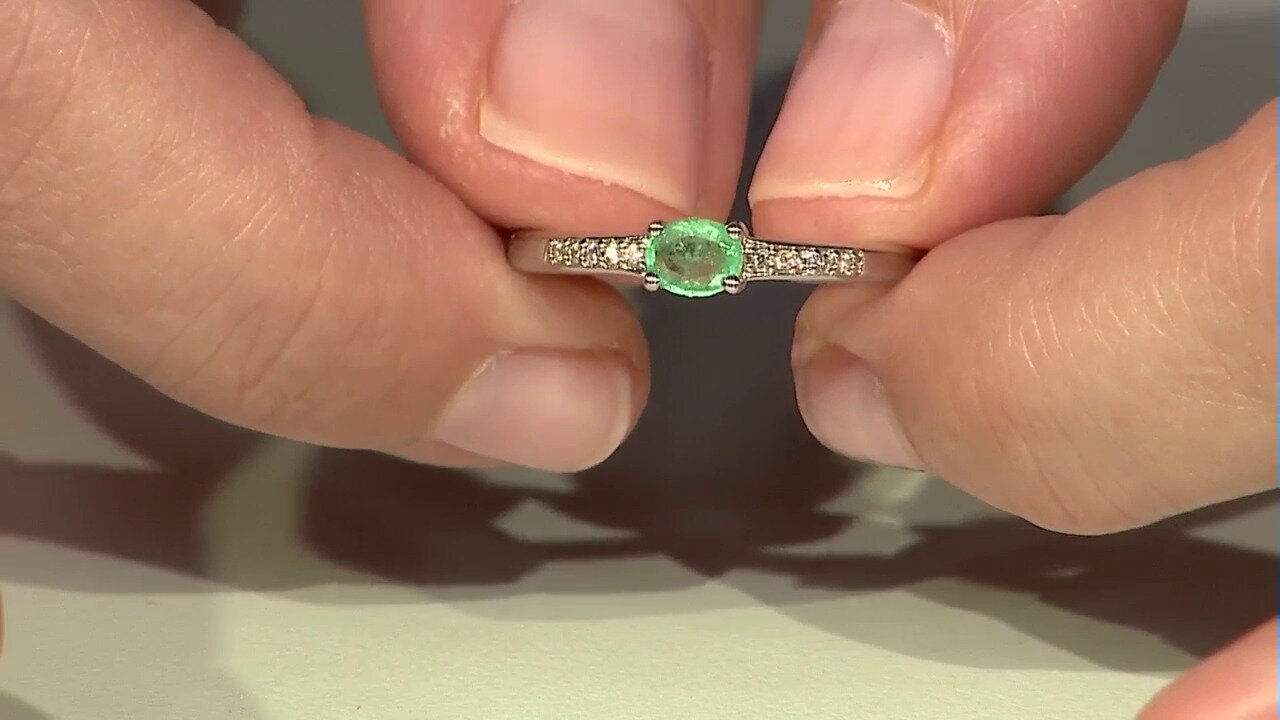 Video Ethiopian Emerald Silver Ring