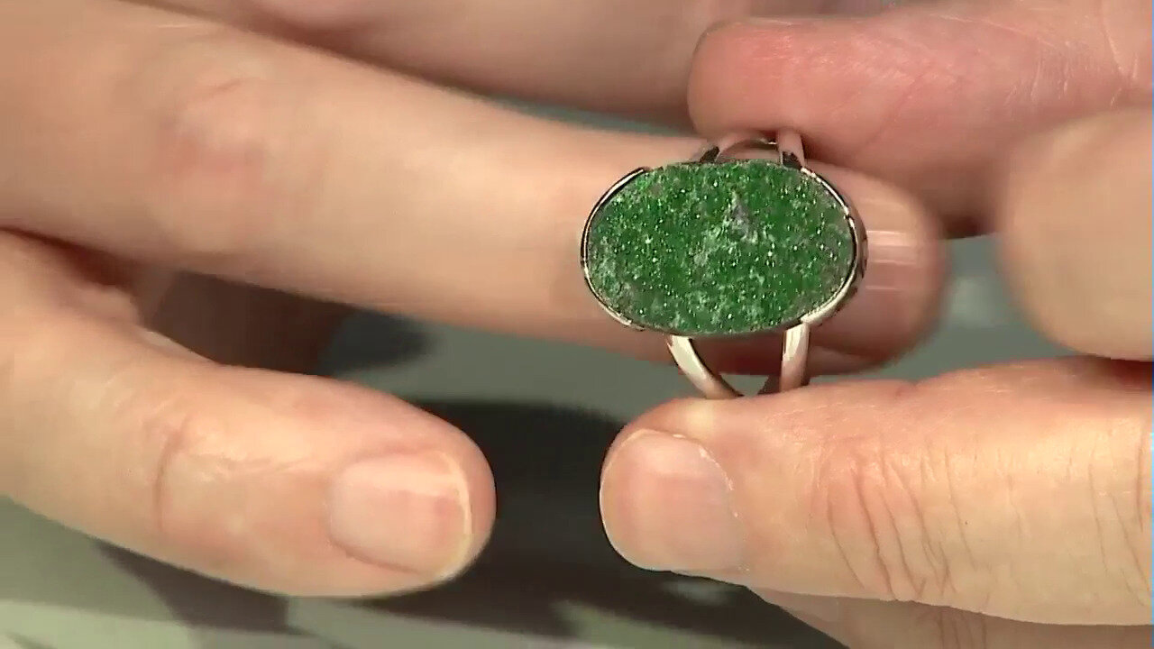 Video Uvarovite Silver Ring