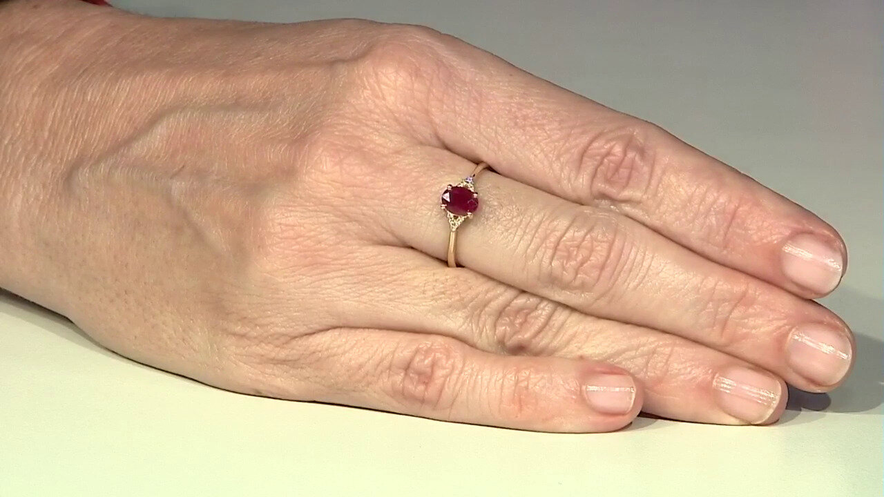 Video 14K AAA Mozambique Ruby Gold Ring (CIRARI)