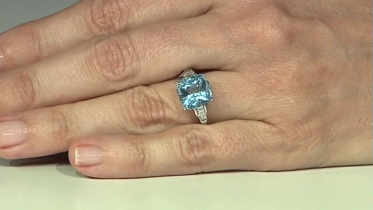 Video 18K AAA Brazilian Aquamarine Gold Ring (CIRARI)