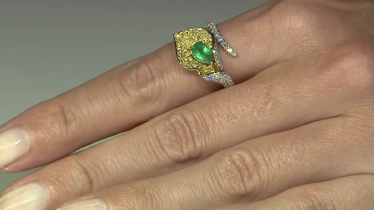 Video 18K AAA Zambian Emerald Gold Ring (CIRARI)