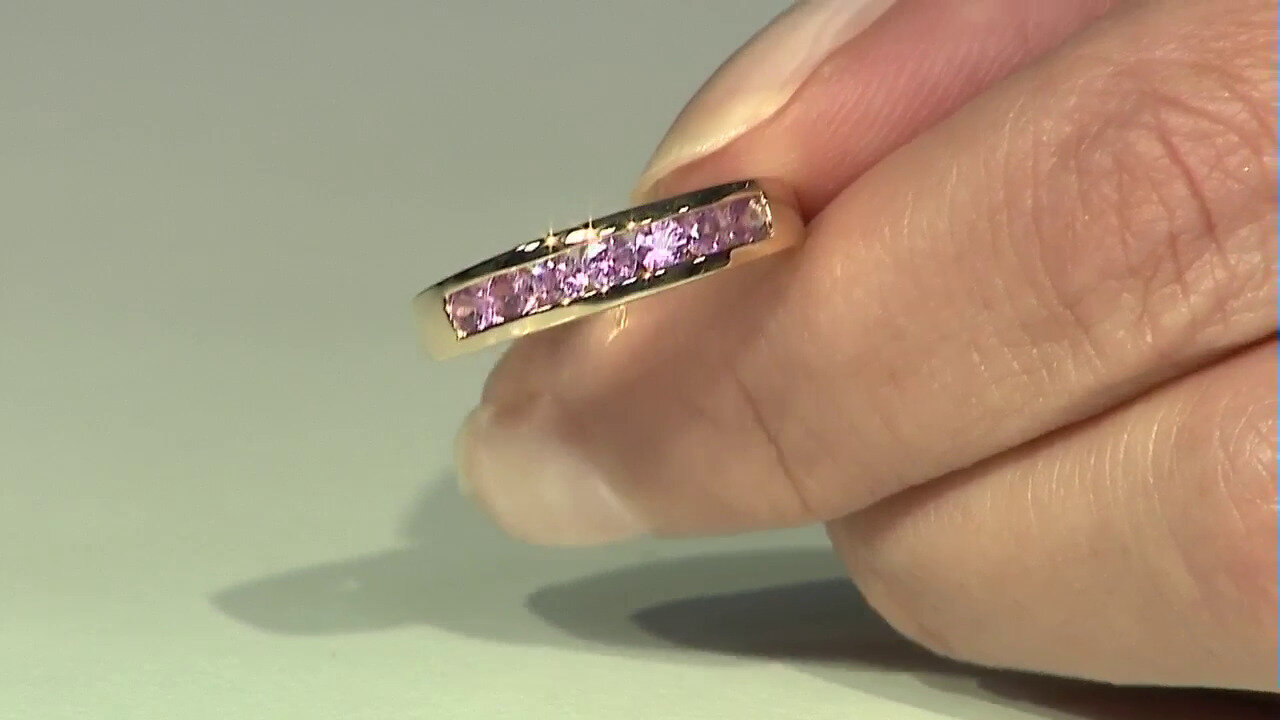 Video Bague en or et Saphir pourpre de Ceylan