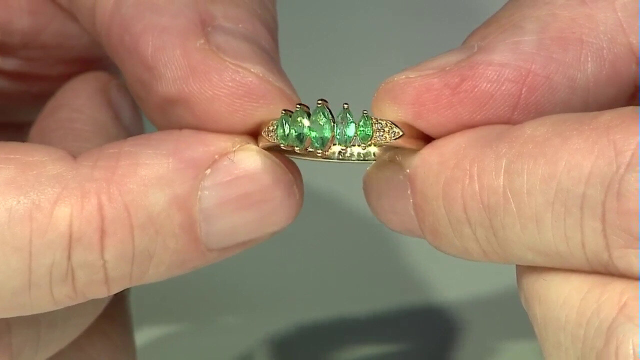 Video 10K AAA Zambian Emerald Gold Ring