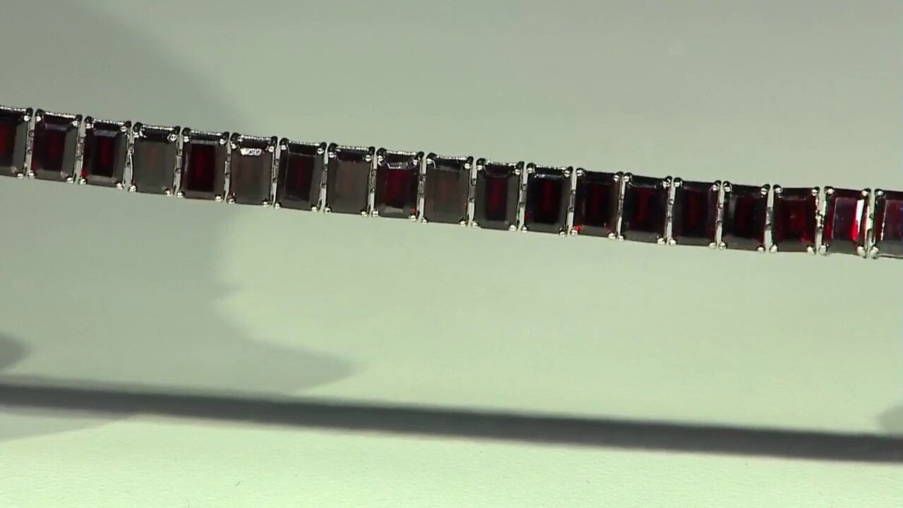 Video Garnet Silver Bracelet