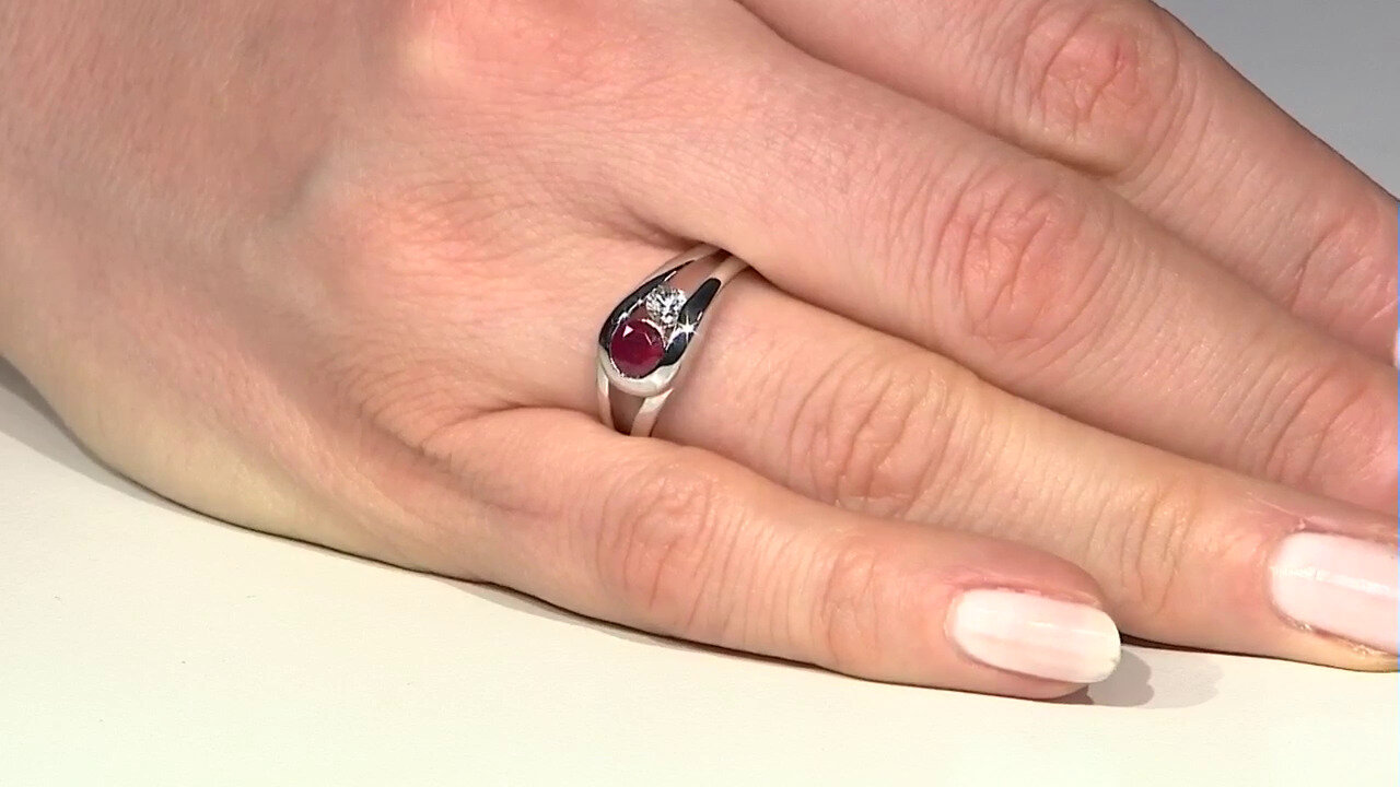 Video Madagascar Ruby Silver Ring