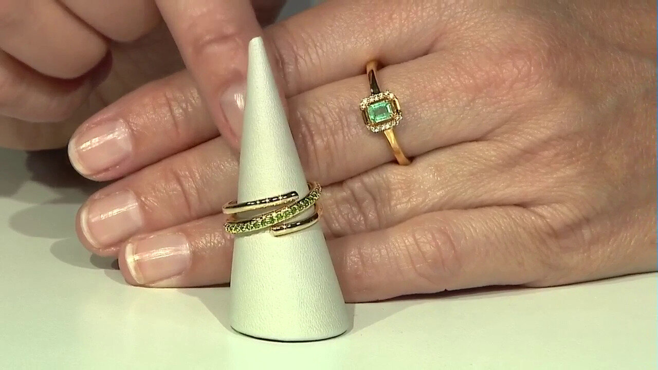 Video Bague en argent et Emeraude de Russie