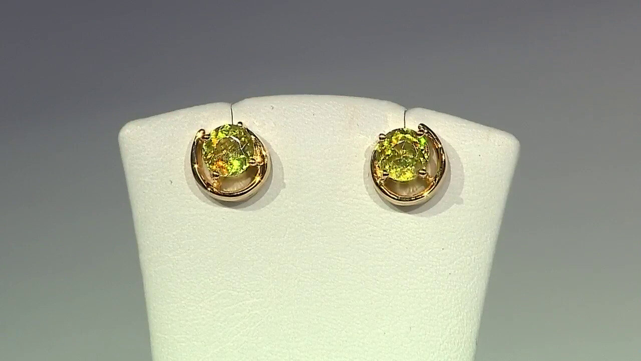 Video Sphene Silver Earrings