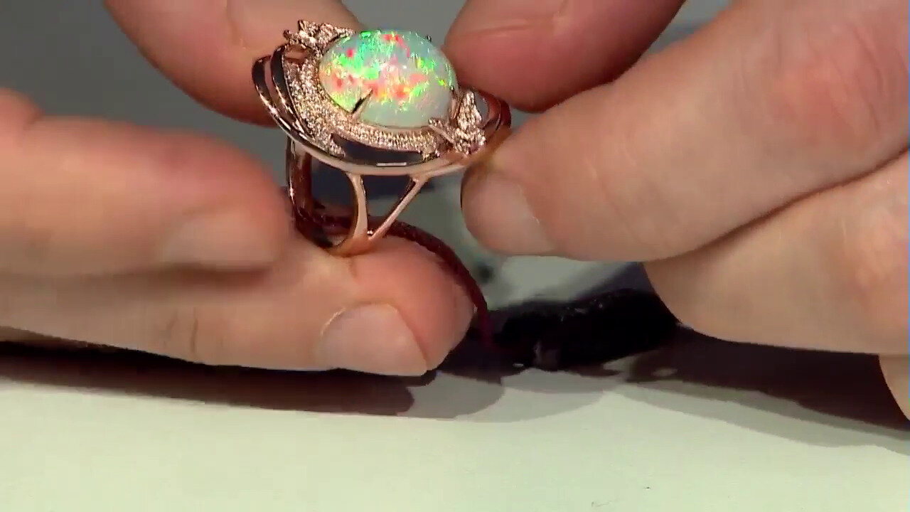 Video 14K AAA Welo Opal Gold Ring (CIRARI)