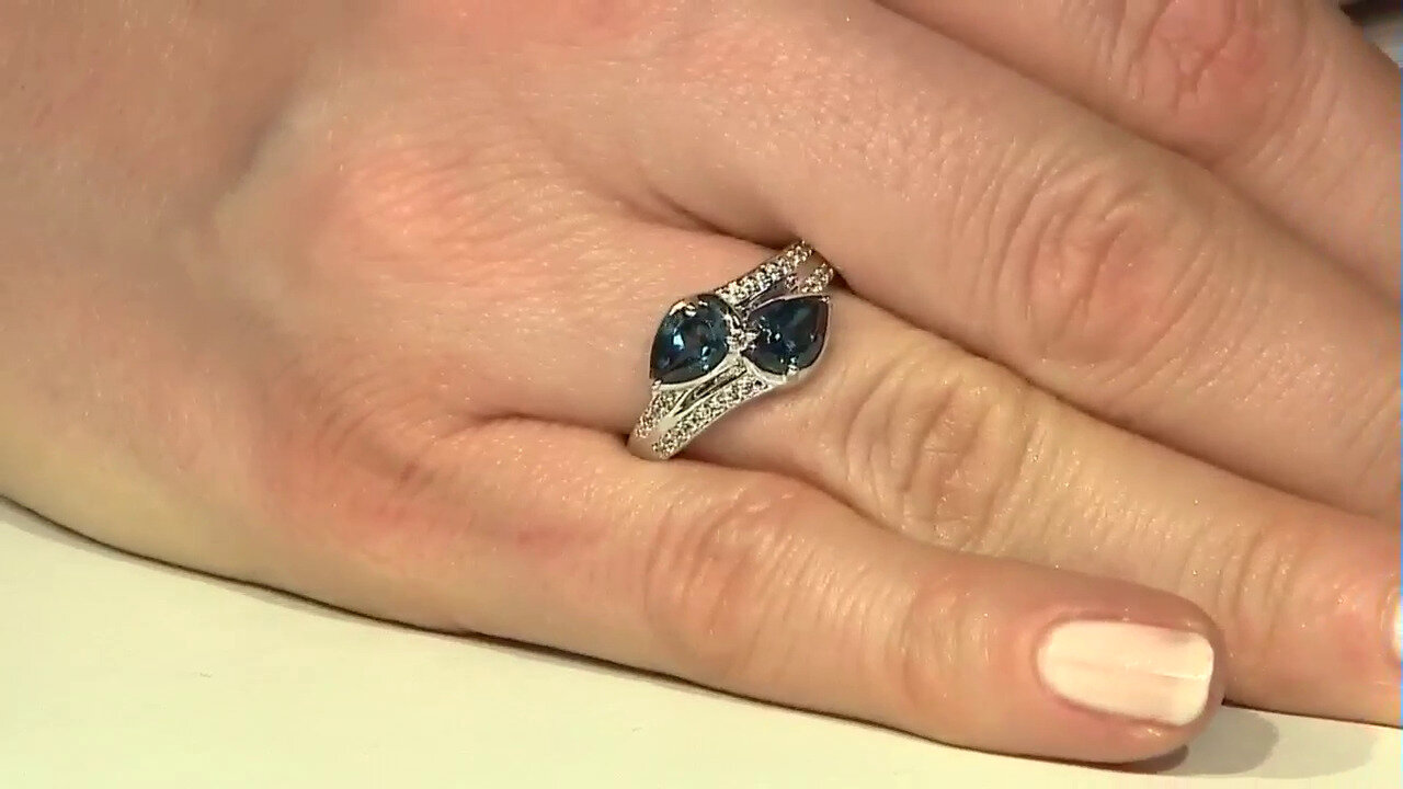 Video London Blue Topaz Silver Ring