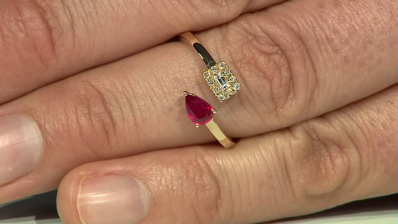 Video 18K AAA Mozambique Ruby Gold Ring (CIRARI)