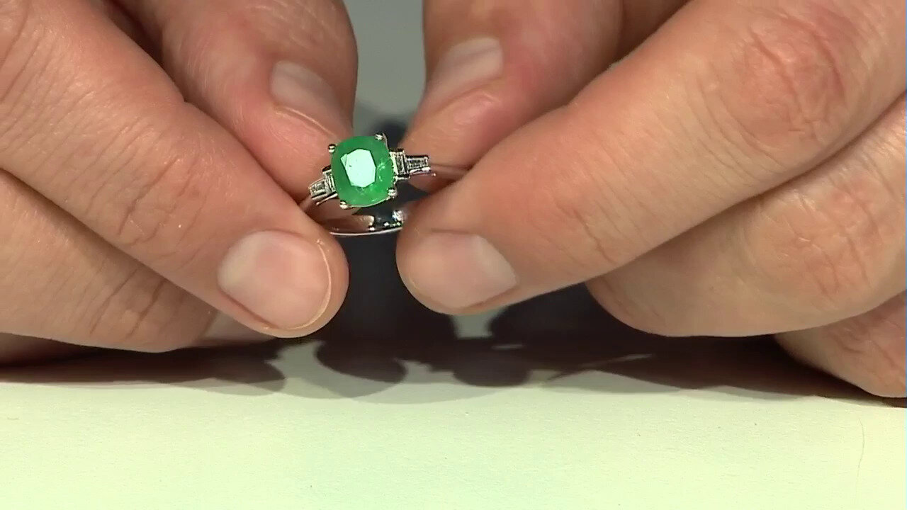 Video 18K AAA Zambian Emerald Gold Ring (CIRARI)