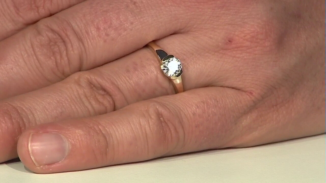 Video 9K Zircon Gold Ring