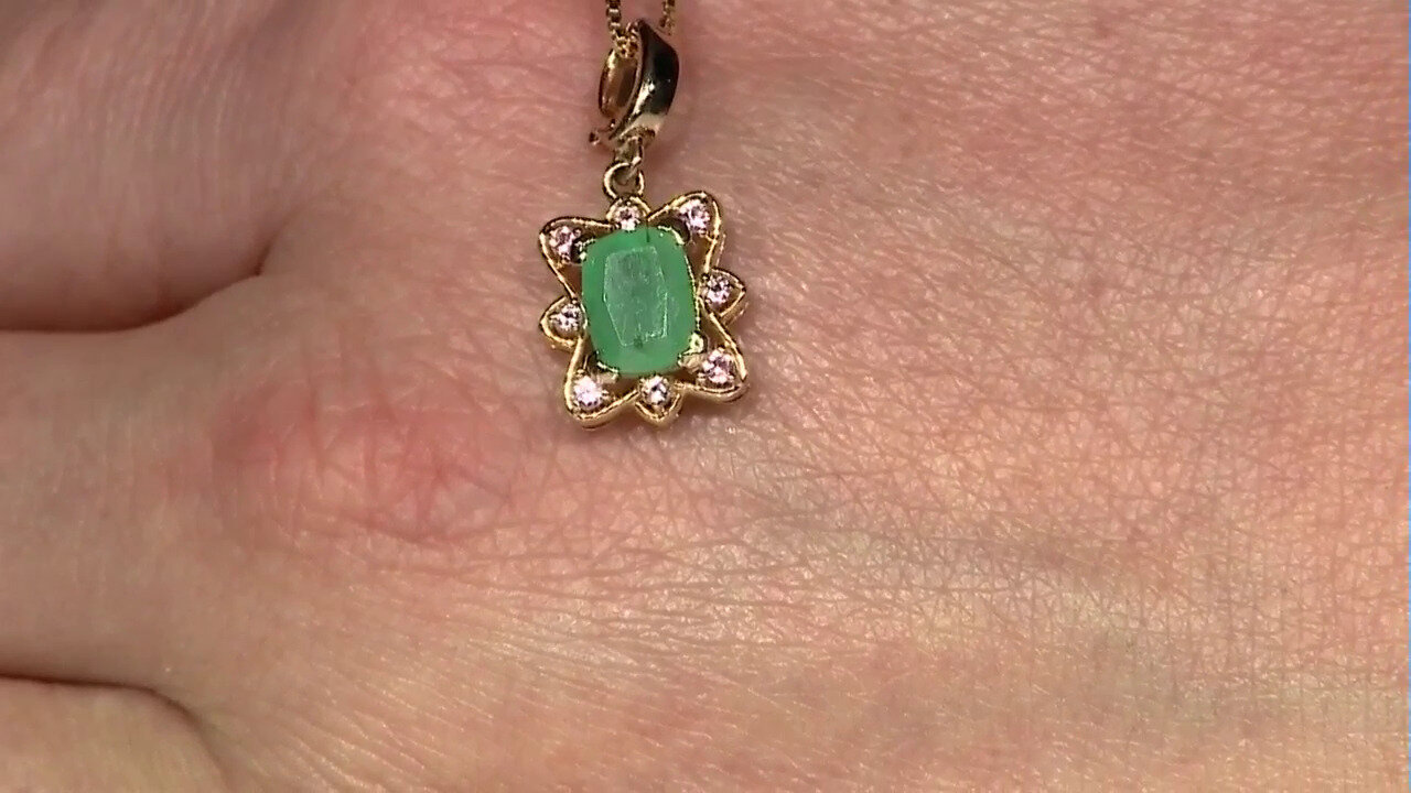 Video 9K Russian Emerald Gold Pendant