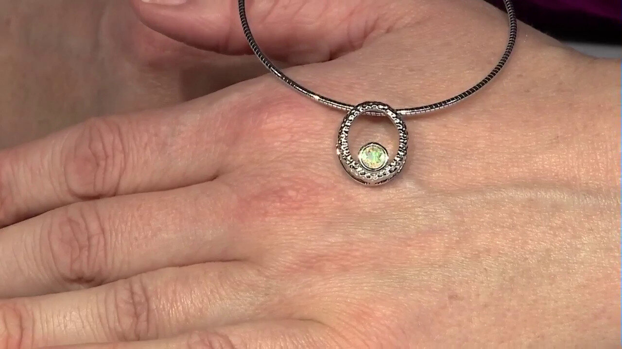 Video Pendentif en argent et Opale Welo (MONOSONO COLLECTION)