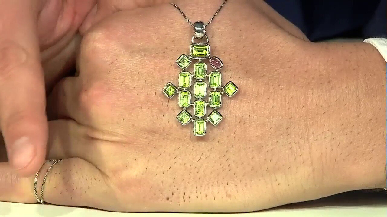 Video Kashmir Peridot Silver Pendant