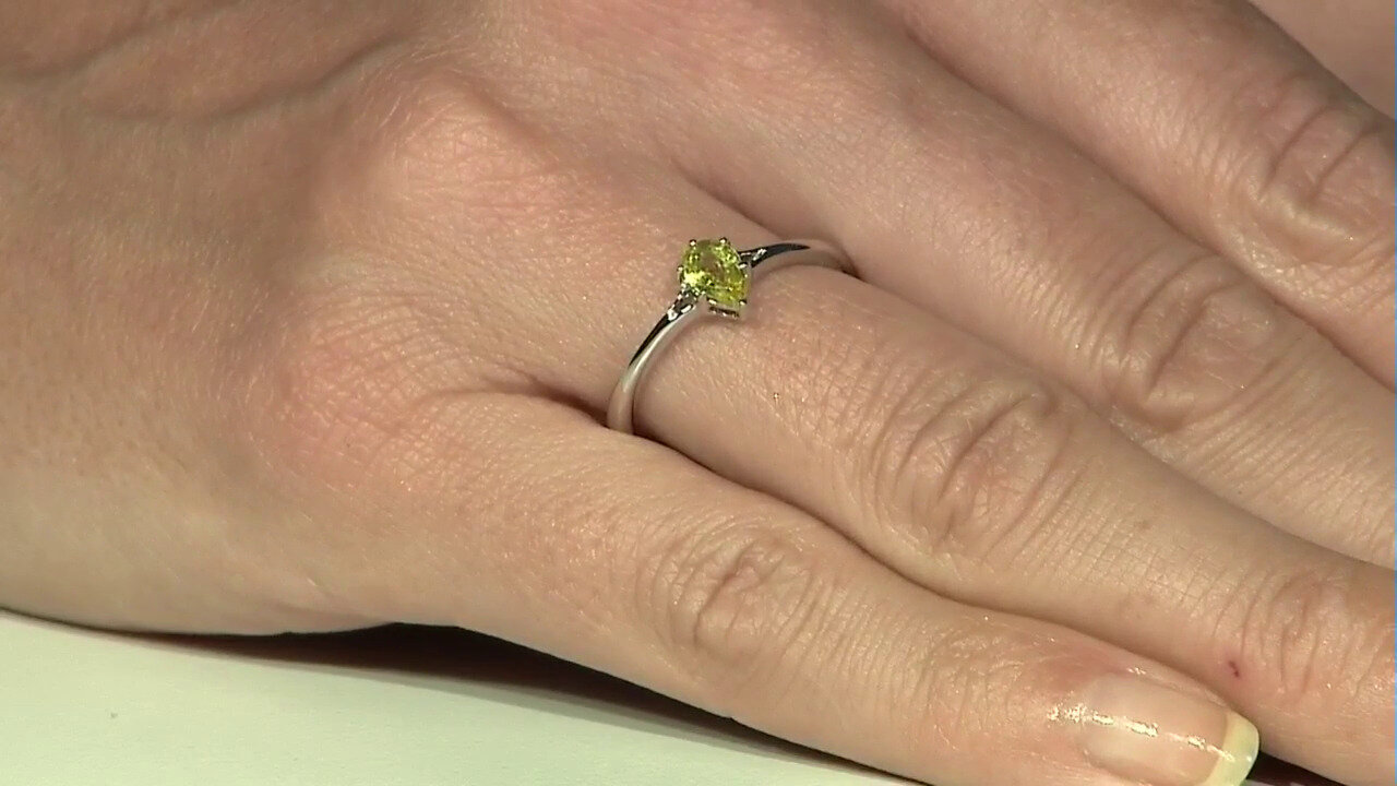 Video Anillo en plata con Esfena