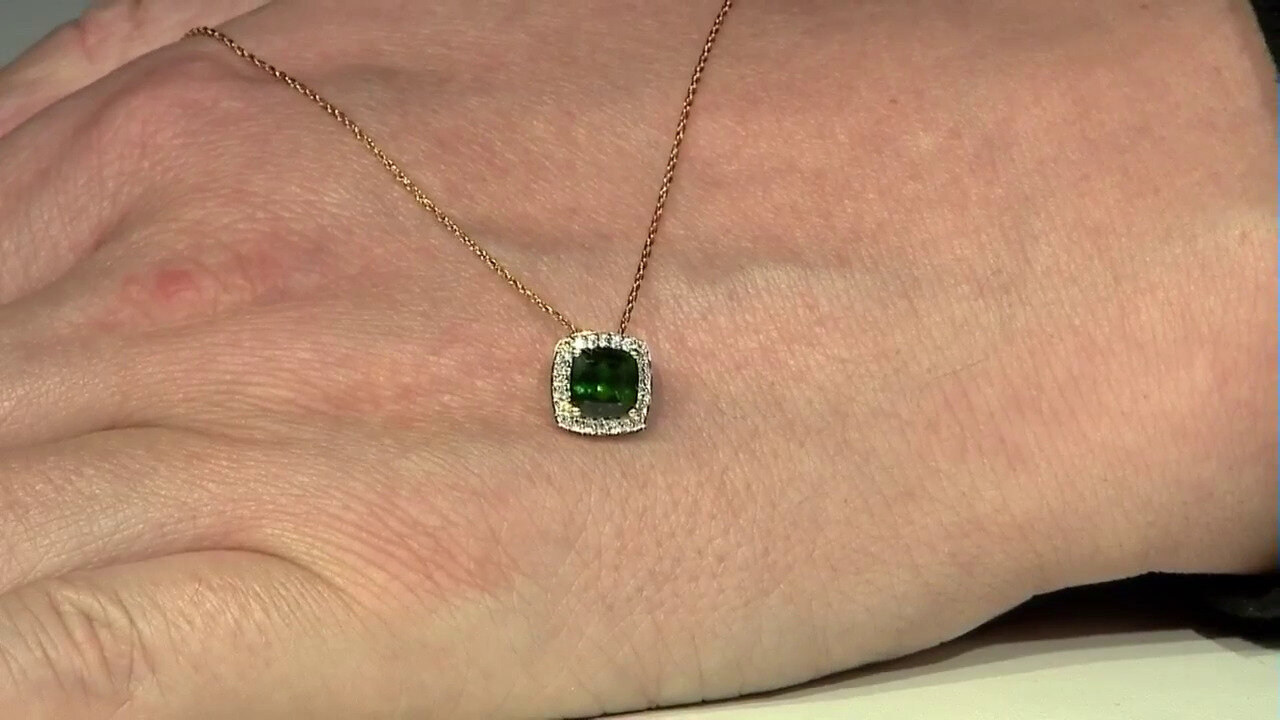 Video 14K Russian Diopside Gold Necklace