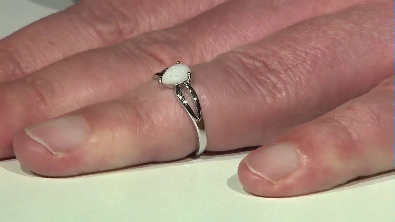 Video White Opal Silver Ring