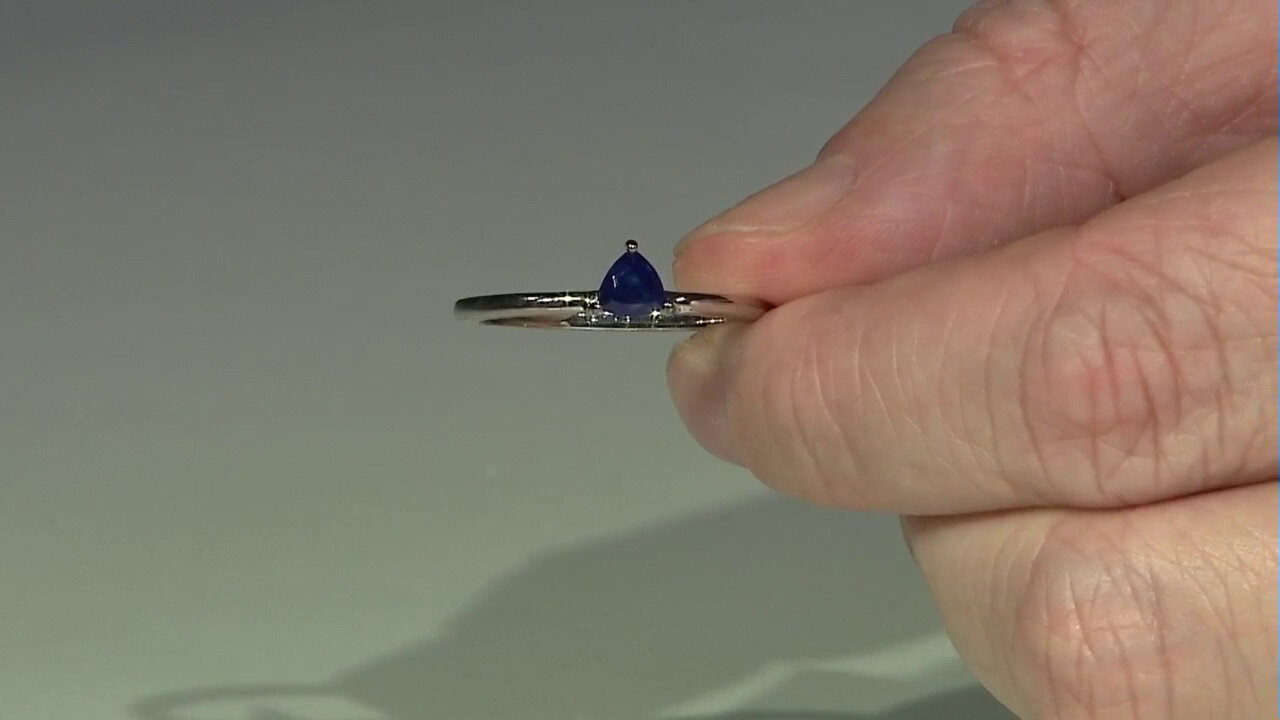 Video Madagascar Blue Sapphire Silver Ring