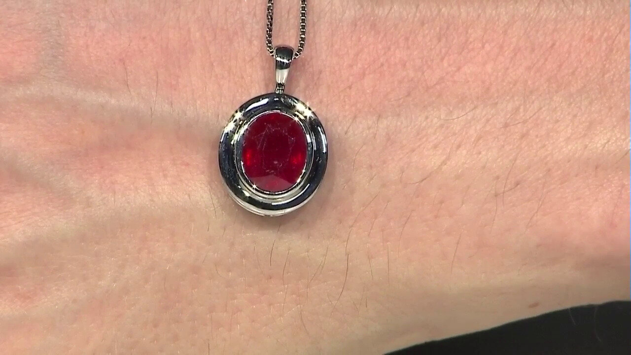 Video Bemainty Ruby Silver Pendant