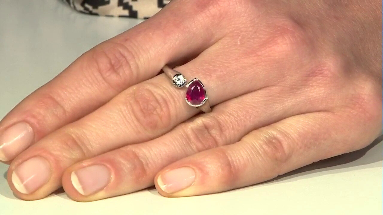 Video Bemainty Ruby Silver Ring