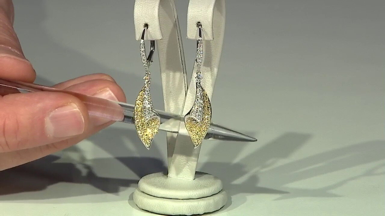 Video 18K SI2 Yellow Diamond Gold Earrings (CIRARI)