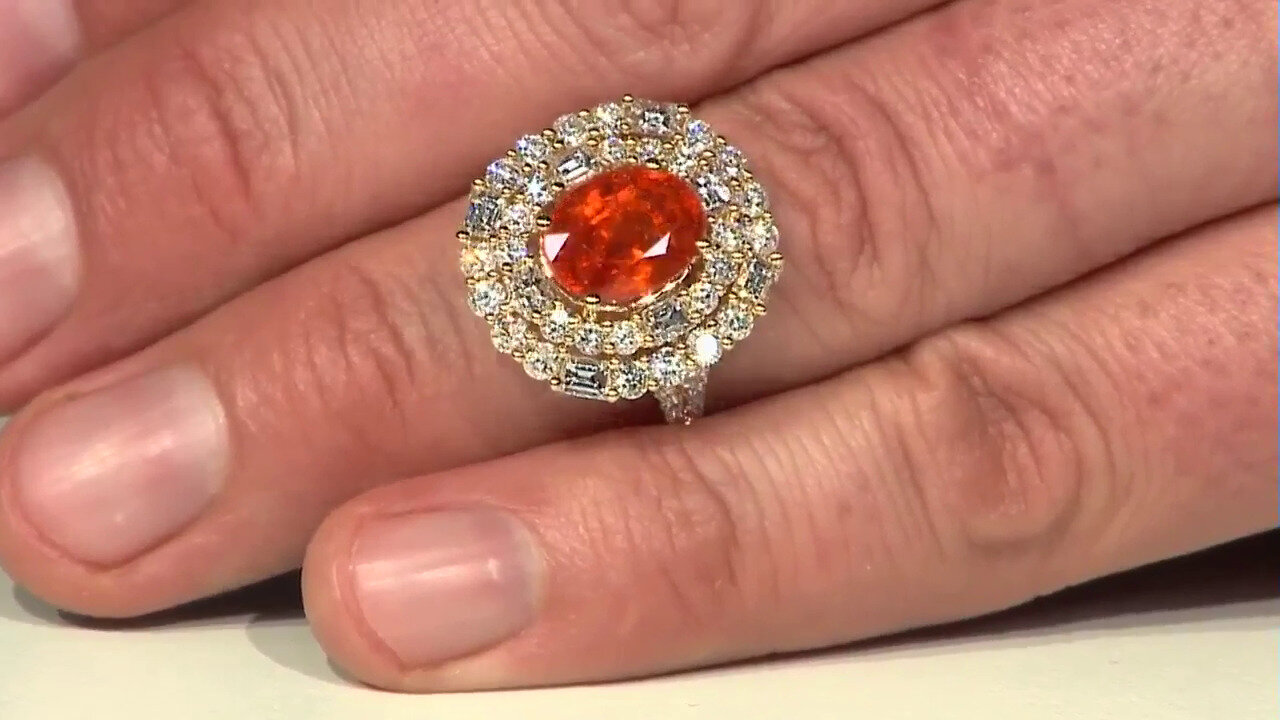 Video 18K Mandarin Garnet Gold Ring (de Melo)