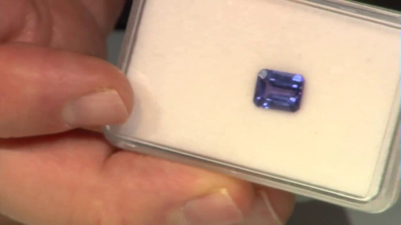 Video AAA Tanzanite 2,852 ct