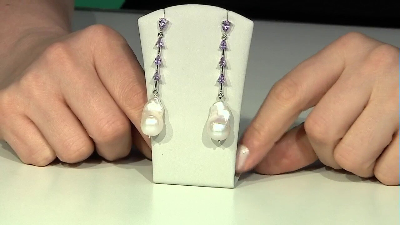 Video White Freshwater Pearl Silver Earrings (TPC)