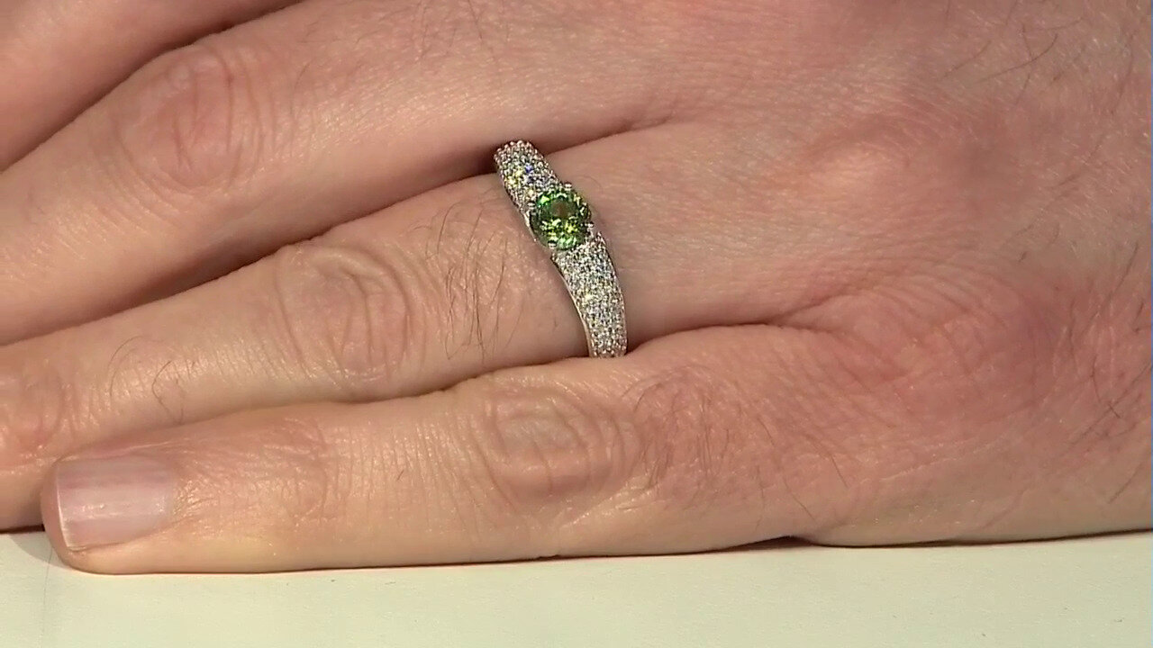 Video 14K Madagascan Demantoid Gold Ring (de Melo)