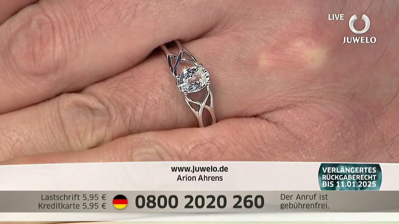 Video Zircon Silver Ring