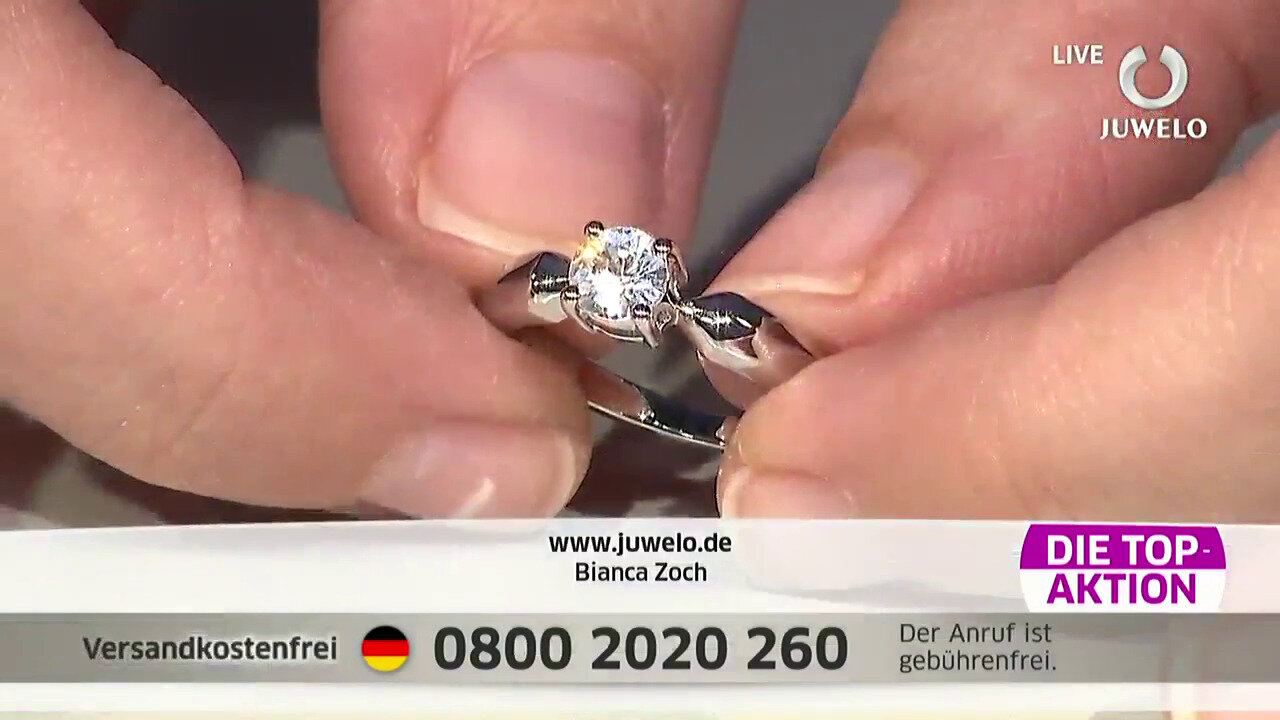 Video Zircon Silver Ring