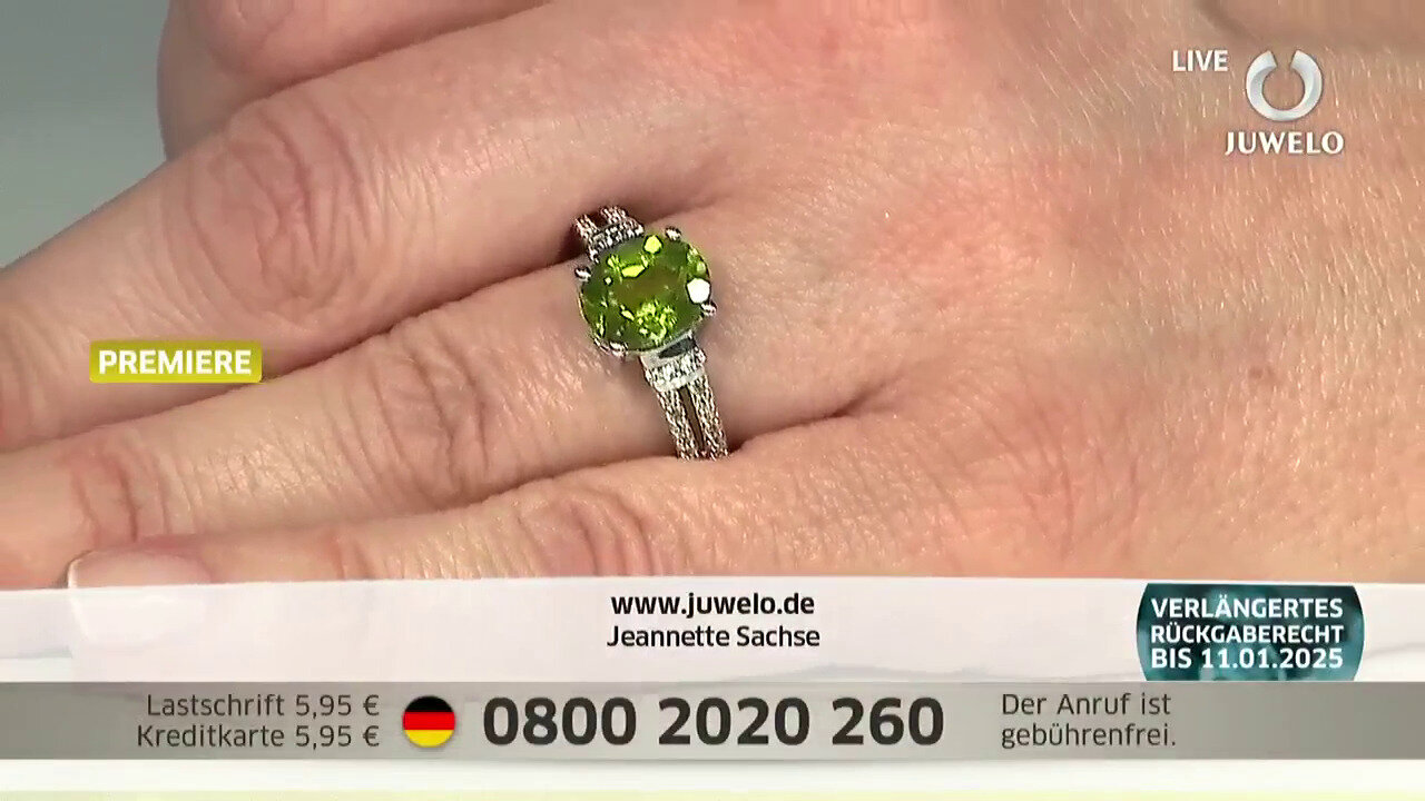 Video Peridot Silver Ring