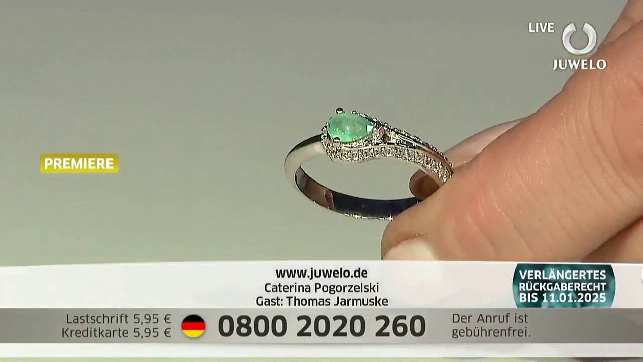 Video Colombian Emerald Silver Ring