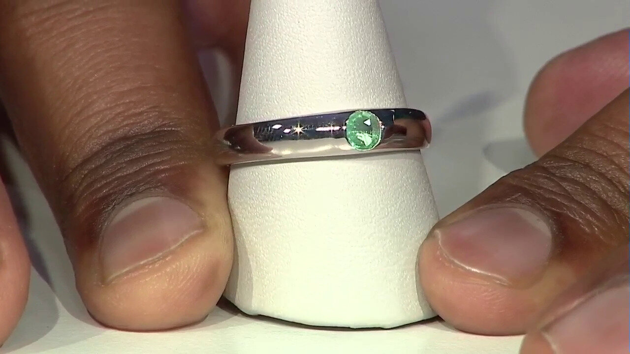 Video Colombian Emerald Silver Ring