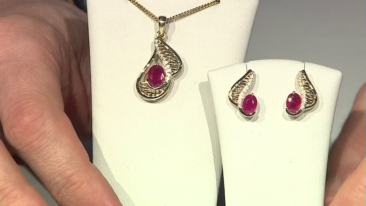 Video 9K Bemainty Ruby Gold Pendant