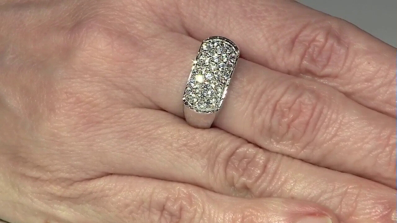 Video Zircon Silver Ring