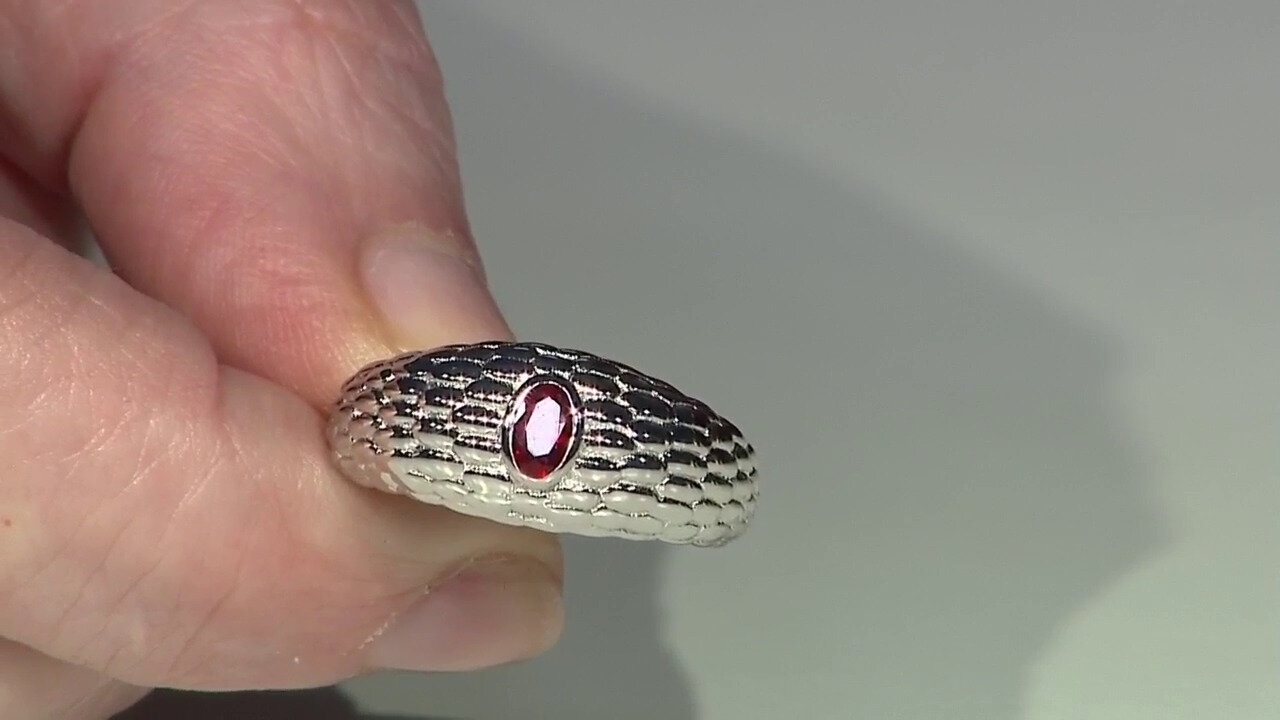 Video Tanzanian Ruby Silver Ring (SAELOCANA)