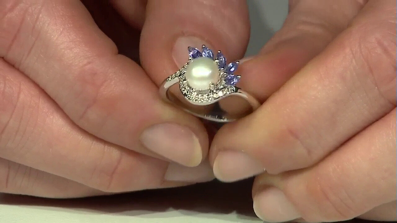 Video White Freshwater Pearl Silver Ring